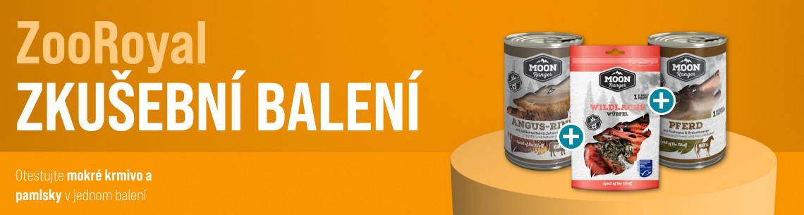 ZooRoyal zkušební balení pro psy Banner se zkušebním balením mokrého krmiva a pamlsku pro psy ZooRoyal vystavených na podstavci.